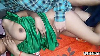 Remaja India Mendapatkan Vaginanya Dientot Keras Dan Menelan Sperma